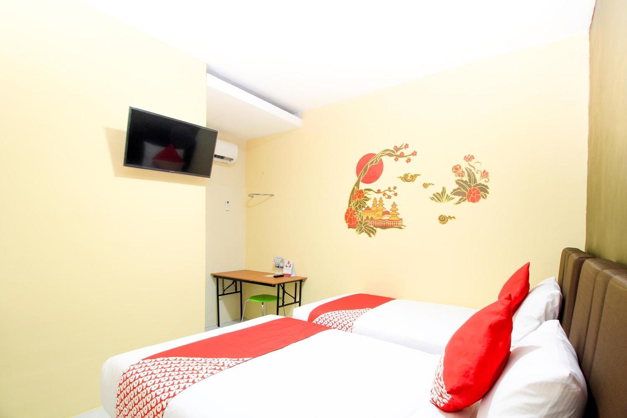 Super Oyo Capital O 217 A1 Hotel Surabaya Exterior foto